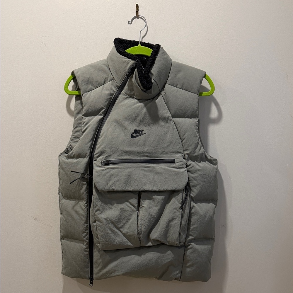 Nike Light Gray Puffer Vest